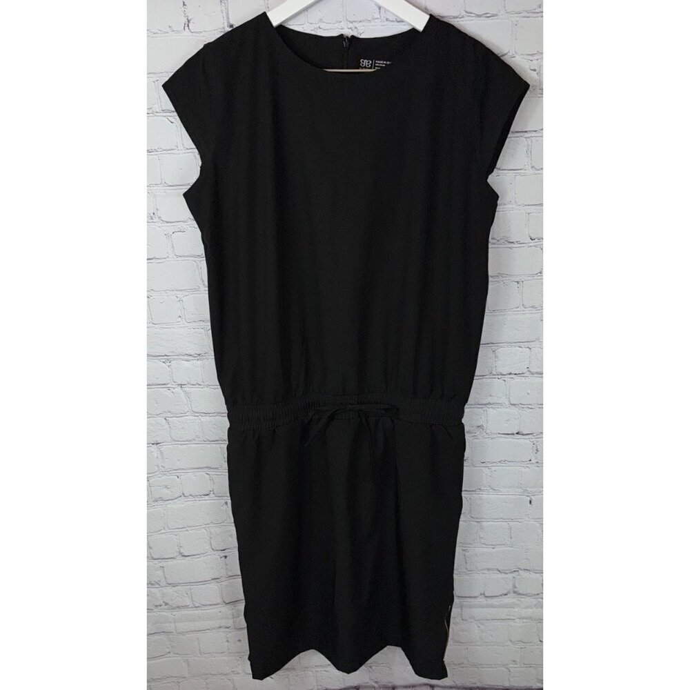 ALBION FIT Black Going Places Dress Short Sleeve Zippers Size Medium